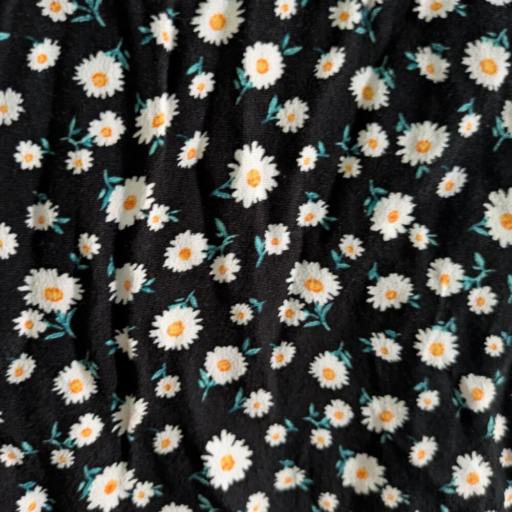 Forever 21 Collared Tie Back Black and White Daisy Floral Mini Dress - Picture 4 of 5